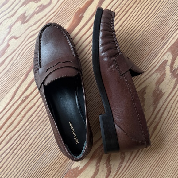 Brown reformation loafers - Picture 4 of 6
